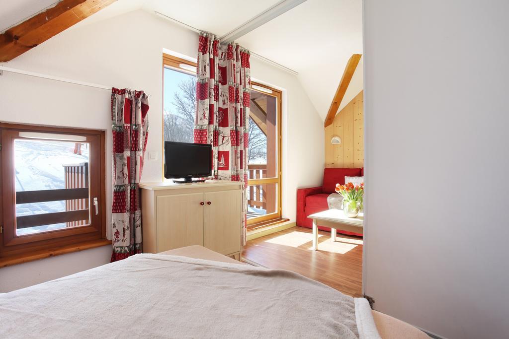 Residence Le Hameau - Saint-Francois-Longchamp サン・フランソワ・ロンシャン エクステリア 写真